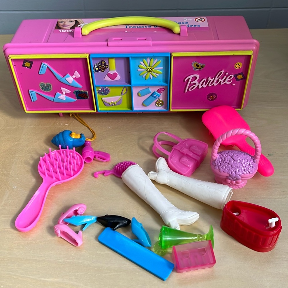 Barbie Pink and Yellow Travel Beauty Case with Multicolor Accessories